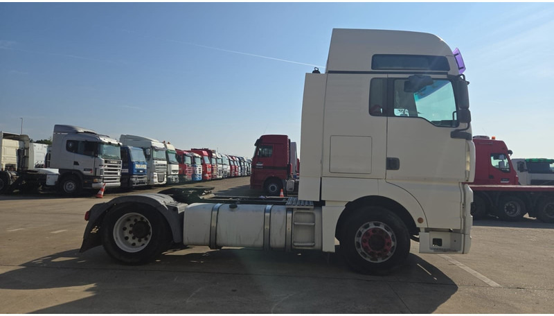 MAN TGX 18.440 (MANUAL GEARBOX / RETARDER / BOITE MANUELLE / AIRCO / GOOD CONDITION) - Влекач: снимка 3 MAN TGX 18.440 (MANUAL GEARBOX / RETARDER / BOITE MANUELLE / AIRCO / GOOD CONDITION) - Влекач: снимка 3