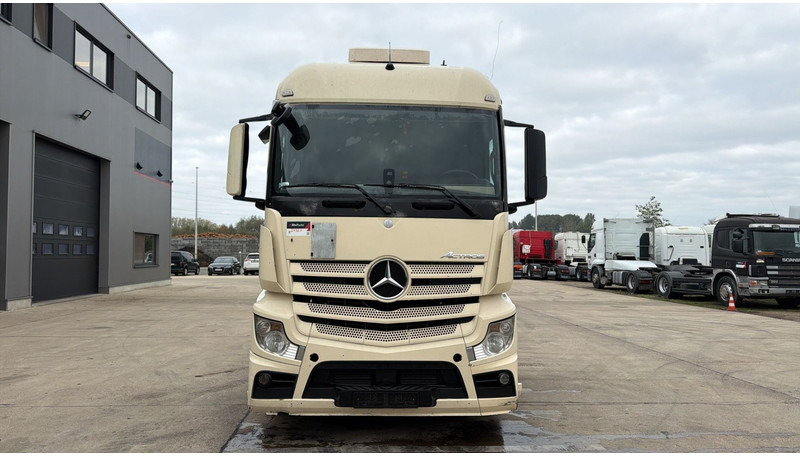 Mercedes-Benz Actros 1845 (PTO / PERFECT CONDITION / POMPE HYDRAULIQUE) - Влекач: снимка 3 Mercedes-Benz Actros 1845 (PTO / PERFECT CONDITION / POMPE HYDRAULIQUE) - Влекач: снимка 3