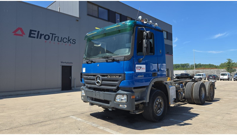 Mercedes-Benz Actros 2641 (LAMES / STEEL SUSP. / EPS / 3 PEDALES / GRAND PONT) - Влекач: снимка 1 Mercedes-Benz Actros 2641 (LAMES / STEEL SUSP. / EPS / 3 PEDALES / GRAND PONT) - Влекач: снимка 1