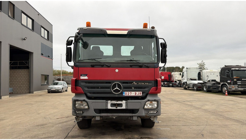Mercedes-Benz Actros 3341 (EPS / CAMION BELGE !! / SUPS. LAMES / 33 TONNES / 3 PEDALES / MP2 / TRACTEUR ORIGINAL !! / V6 / MP2) - Влекач: снимка 5 Mercedes-Benz Actros 3341 (EPS / CAMION BELGE !! / SUPS. LAMES / 33 TONNES / 3 PEDALES / MP2 / TRACTEUR ORIGINAL !! / V6 / MP2) - Влекач: снимка 5