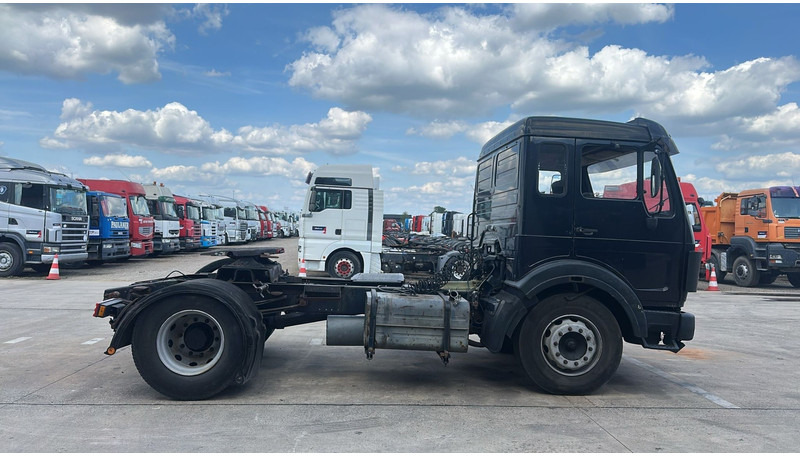 Mercedes-Benz SK 1628 (LAMES / BOITE MANUELLE / V8 / MANUAL PUMP / STEEL SUSP.) - Влекач: снимка 4 Mercedes-Benz SK 1628 (LAMES / BOITE MANUELLE / V8 / MANUAL PUMP / STEEL SUSP.) - Влекач: снимка 4