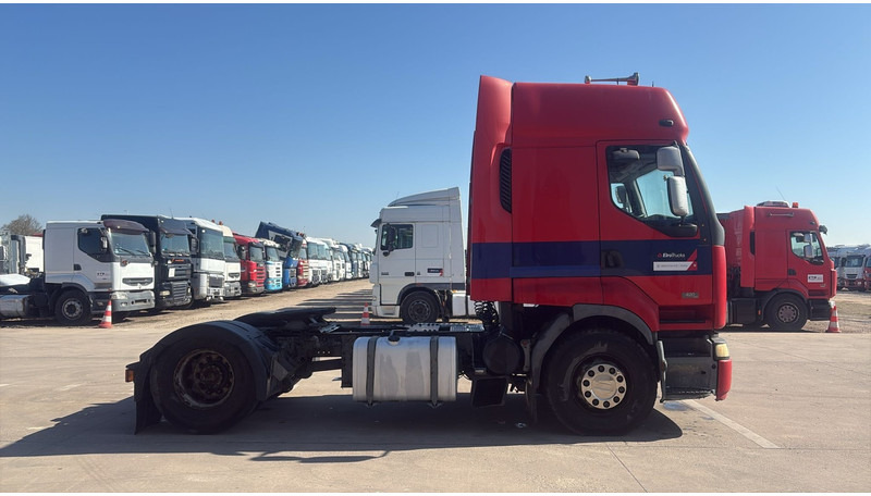 Renault Premium 420 (BOITE MANUELLE / MANUAL GEARBOX) - Влекач: снимка 4 Renault Premium 420 (BOITE MANUELLE / MANUAL GEARBOX) - Влекач: снимка 4