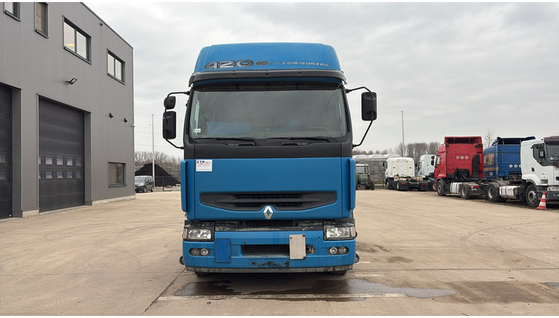 Renault Premium 420 (BOITE MANUELLE / MANUAL GEARBOX) - Влекач: снимка 2 Renault Premium 420 (BOITE MANUELLE / MANUAL GEARBOX) - Влекач: снимка 2
