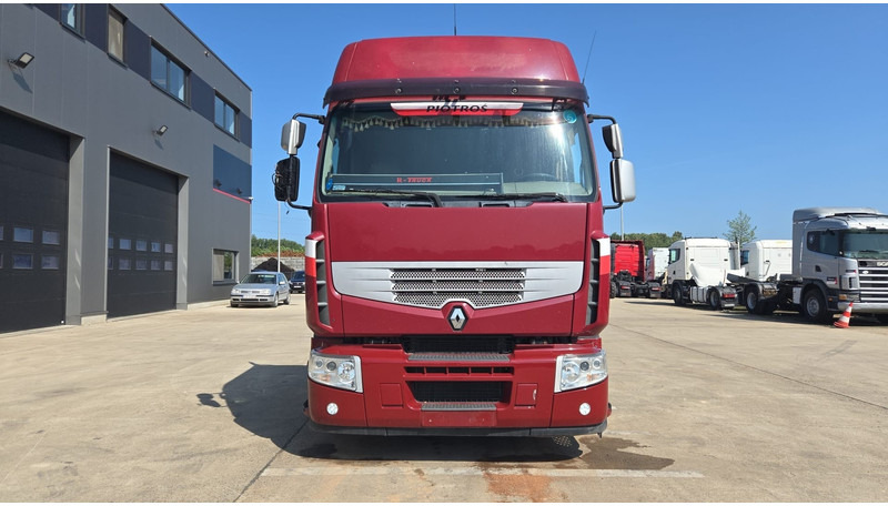 Renault Premium 450 (BOITE MANUELLE / MANUAL GEARBOX / AIRCO) - Влекач: снимка 2 Renault Premium 450 (BOITE MANUELLE / MANUAL GEARBOX / AIRCO) - Влекач: снимка 2
