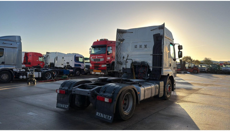 Renault Premium 450 (MANUAL GEARBOX / BOITE MANUELLE) - Влекач: снимка 4 Renault Premium 450 (MANUAL GEARBOX / BOITE MANUELLE) - Влекач: снимка 4