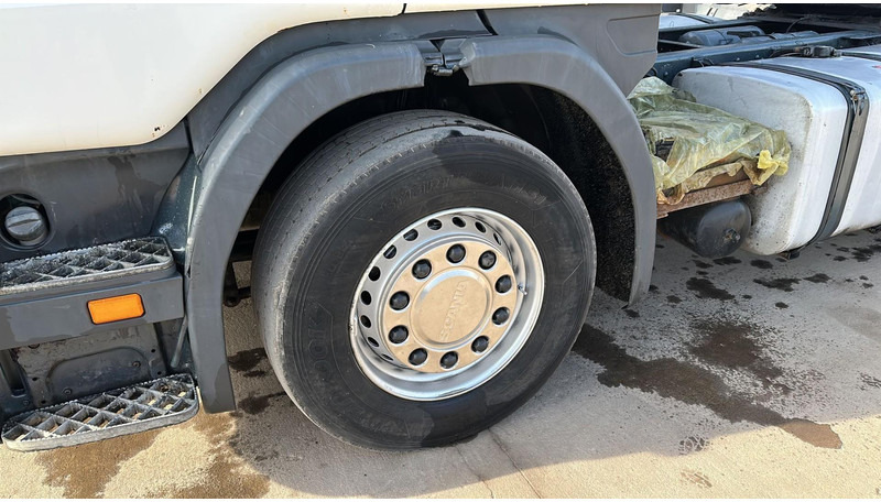 Влекач Scania 124-420 Topline (MANUAL GEARBOX / BOITE MANUELLE): снимка 10 Влекач Scania 124-420 Topline (MANUAL GEARBOX / BOITE MANUELLE): снимка 10