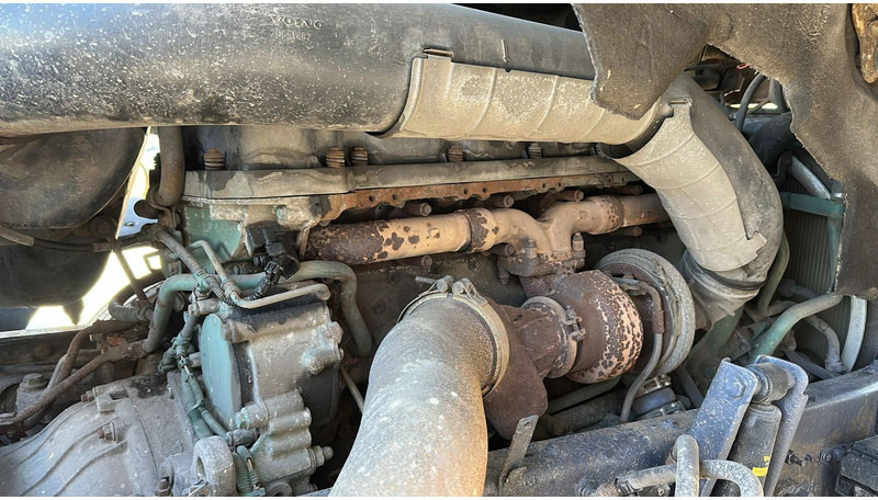 Влекач Volvo FH 440 (GOOD CONDITION / BONNE ETAT): снимка 18 Влекач Volvo FH 440 (GOOD CONDITION / BONNE ETAT): снимка 18