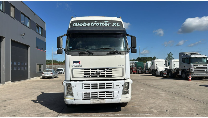 Volvo FH 460 (MANUAL GEARBOX / BOITE MANUELLE) - Влекач: снимка 2 Volvo FH 460 (MANUAL GEARBOX / BOITE MANUELLE) - Влекач: снимка 2
