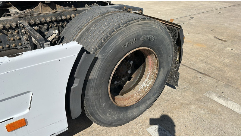 Влекач Volvo FH 460 (MANUAL GEARBOX / BOITE MANUELLE): снимка 10
