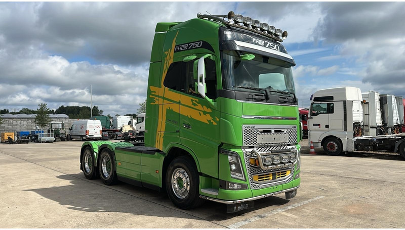 Volvo FH 750 (170 TONS / BE TRUCK / FIRST OWNER / TOP CONDITION / 6X4 / BIG HUB / RETARDER) - Влекач: снимка 2 Volvo FH 750 (170 TONS / BE TRUCK / FIRST OWNER / TOP CONDITION / 6X4 / BIG HUB / RETARDER) - Влекач: снимка 2