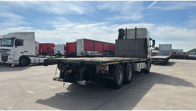 Volvo FH 12 - 460 (BOITE MANUELLE / MANUAL GEARBOX / 10 TYRES / 6X2 / AC / AIRCO) - Бордови камион: снимка 5 Volvo FH 12 - 460 (BOITE MANUELLE / MANUAL GEARBOX / 10 TYRES / 6X2 / AC / AIRCO) - Бордови камион: снимка 5
