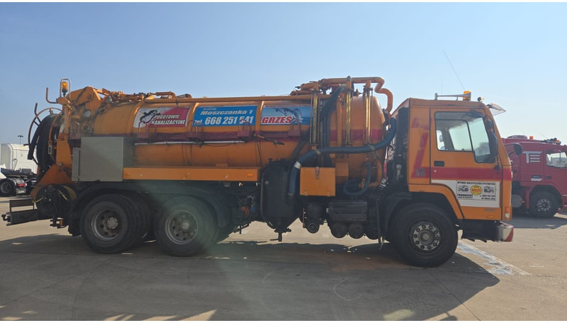 Volvo FL 10 - 320 (10500L + 1500L / 10 TYRES FULL STEEL / HIGH PRESSURE + VACUUM / POMPE MANUELLE / MANUAL PUMP) - Каналопочистваща машина: снимка 4 Volvo FL 10 - 320 (10500L + 1500L / 10 TYRES FULL STEEL / HIGH PRESSURE + VACUUM / POMPE MANUELLE / MANUAL PUMP) - Каналопочистваща машина: снимка 4