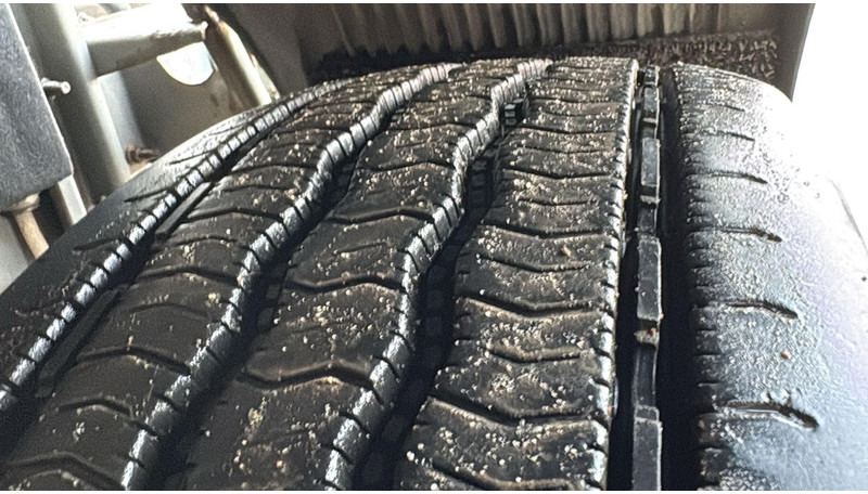 Шаси кабина Volvo FL 220 (BELGIAN TRUCK / CAMION BELGE / MANUAL GEARBOX): снимка 13 Шаси кабина Volvo FL 220 (BELGIAN TRUCK / CAMION BELGE / MANUAL GEARBOX): снимка 13