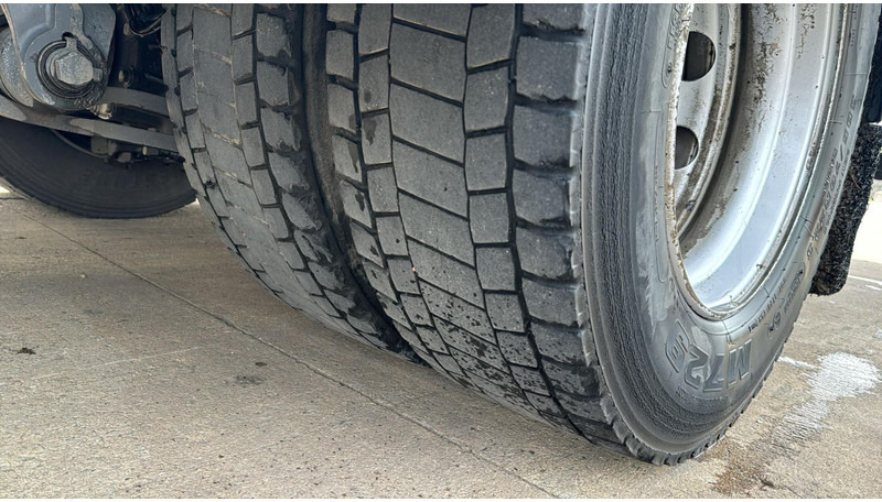 Камион фургон Volvo FL 260 (LIFT 2000 KG / PERFECT BELGIAN TRUCK / 18 TON / EURO 5): снимка 10