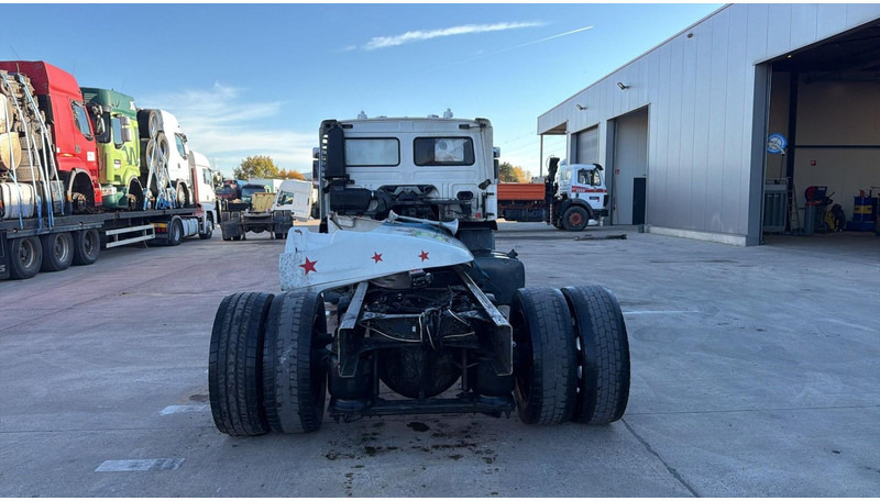 Volvo FL 6 - 220 (MANUAL GEARBOX / BOITE MANUELLE / 8 TONNES) - Шаси кабина: снимка 5 Volvo FL 6 - 220 (MANUAL GEARBOX / BOITE MANUELLE / 8 TONNES) - Шаси кабина: снимка 5