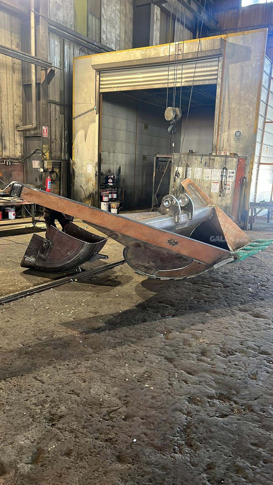 Hitachi ZX300 V-Type Bucket - Кофа за багер за Верижен багер: снимка 4 Hitachi ZX300 V-Type Bucket - Кофа за багер за Верижен багер: снимка 4