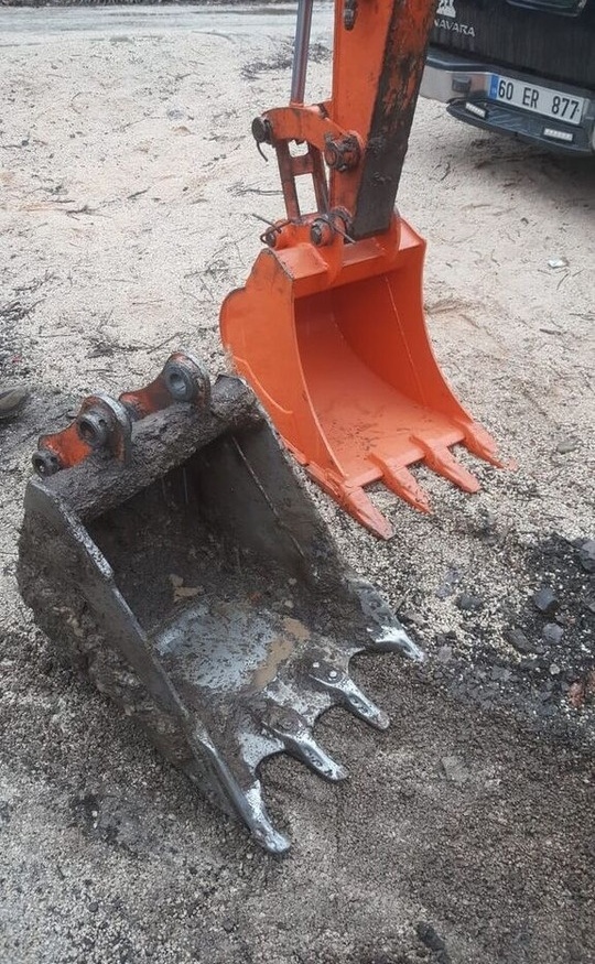 Hitachi ZX48 - Кофа за багер: снимка 5 Hitachi ZX48 - Кофа за багер: снимка 5