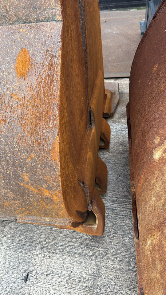 KOMATSU WA500 Loading Bucket - Кофа за товарач: снимка 5 KOMATSU WA500 Loading Bucket - Кофа за товарач: снимка 5