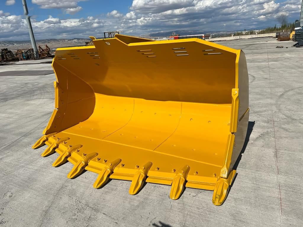 Komatsu WA470 Rock Bucket - Кофа за товарач: снимка 2 Komatsu WA470 Rock Bucket - Кофа за товарач: снимка 2