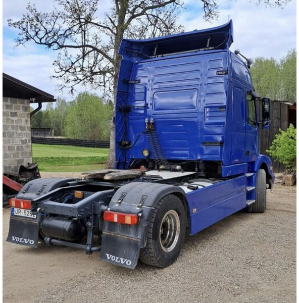 Volvo NH12 - Влекач: снимка 3 Volvo NH12 - Влекач: снимка 3