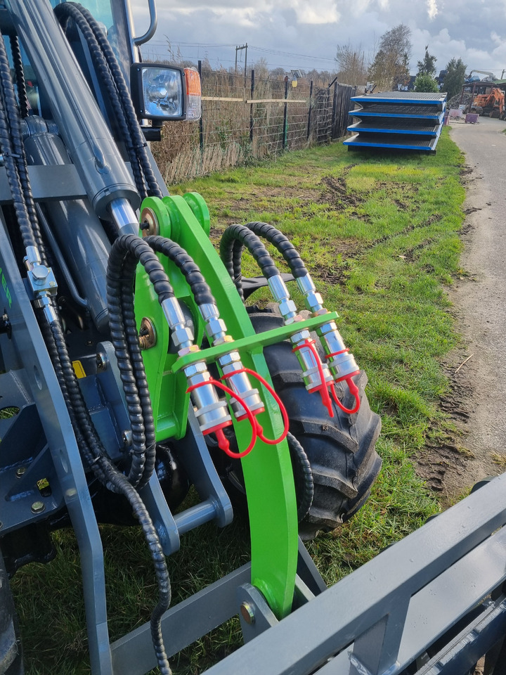 WCM L2310e E-Power - Колесен товарач: снимка 4 WCM L2310e E-Power - Колесен товарач: снимка 4