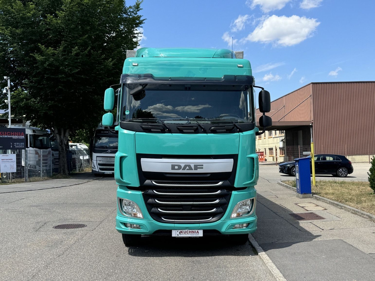 DAF XF460 6x2 Schiebeplane-Zug EDSCHA Bordwände - Камион с брезент: снимка 2 DAF XF460 6x2 Schiebeplane-Zug EDSCHA Bordwände - Камион с брезент: снимка 2