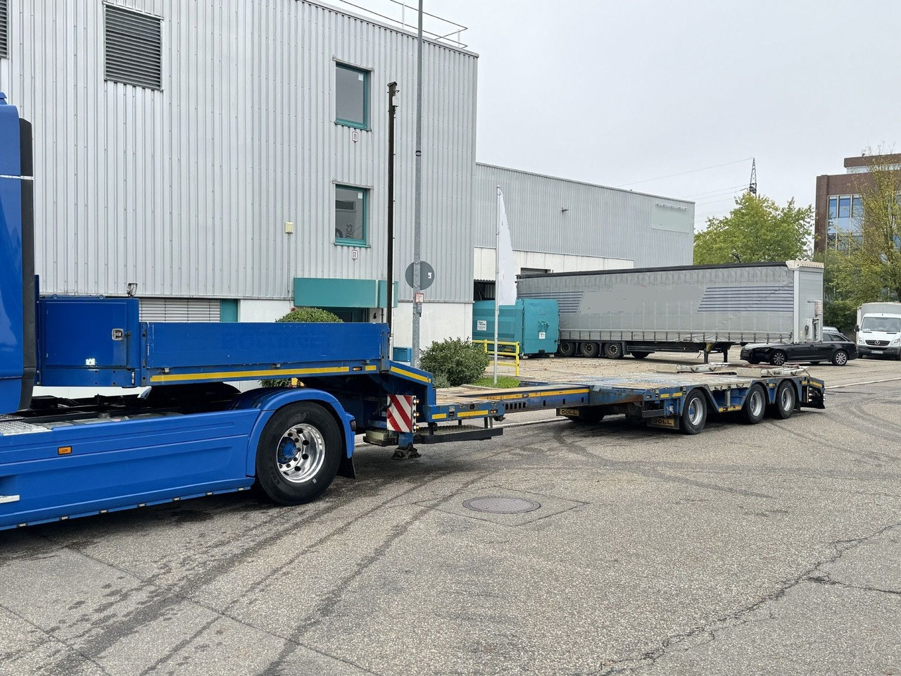 Doll S3L Tele-Tieflader+3,3m Radmulden Lift Lenkachse - Нискорамна площадка полуремарке: снимка 1 Doll S3L Tele-Tieflader+3,3m Radmulden Lift Lenkachse - Нискорамна площадка полуремарке: снимка 1