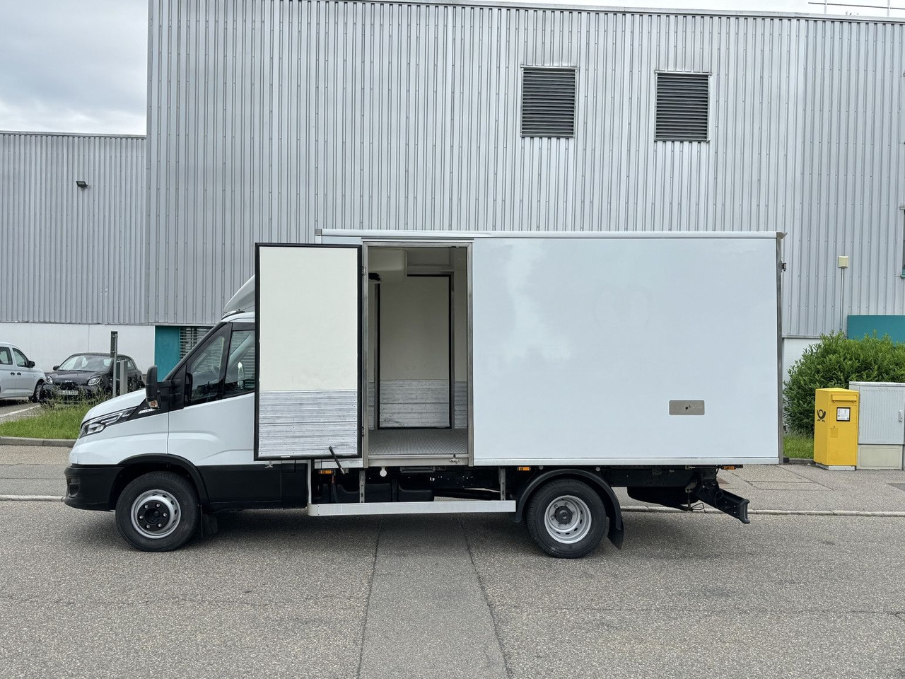 Iveco Daily 72-180 Tiefkühl TK V-500 -32°/+32° Air-Pro - Хладилен бус: снимка 5 Iveco Daily 72-180 Tiefkühl TK V-500 -32°/+32° Air-Pro - Хладилен бус: снимка 5