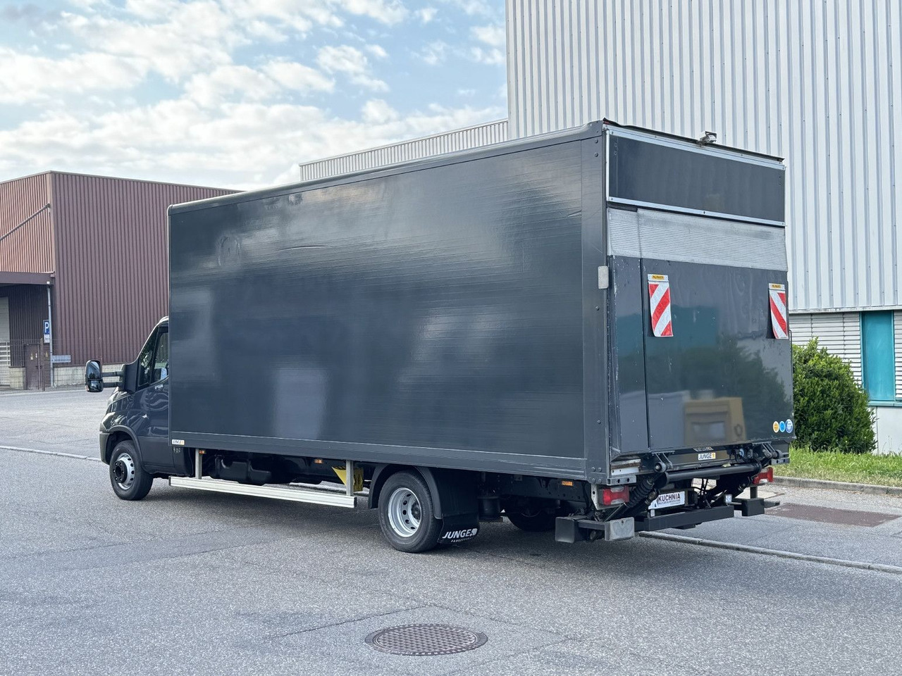 Iveco Daily 72c180 Hi-Matic Koffer LBW Luftgef. Klima - Лекотоварен автомобил фургон: снимка 5 Iveco Daily 72c180 Hi-Matic Koffer LBW Luftgef. Klima - Лекотоварен автомобил фургон: снимка 5