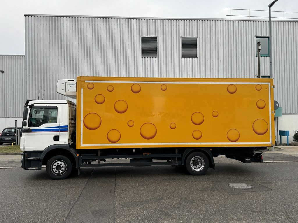 MAN TGM 12.250 Tiefkühlkoffer 6,9m SUPRA 850 LBW E5 - Рефрижератор камион: снимка 4 MAN TGM 12.250 Tiefkühlkoffer 6,9m SUPRA 850 LBW E5 - Рефрижератор камион: снимка 4