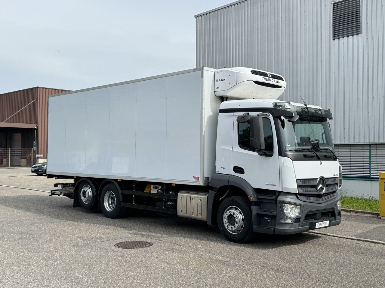 Mercedes-Benz Antos 2533L Kühlkoffer TK T-800R Lenkachse TOP - Рефрижератор камион: снимка 4 Mercedes-Benz Antos 2533L Kühlkoffer TK T-800R Lenkachse TOP - Рефрижератор камион: снимка 4