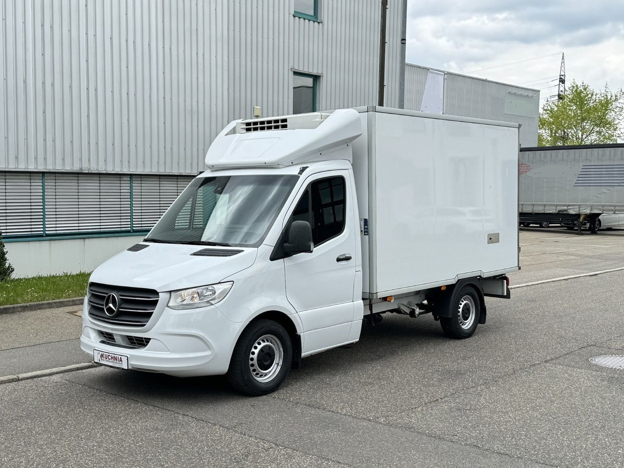 Mercedes-Benz Sprinter 316 Tiefkühl 3,3m TK V-500 MAX Luftgef. - Хладилен бус: снимка 3 Mercedes-Benz Sprinter 316 Tiefkühl 3,3m TK V-500 MAX Luftgef. - Хладилен бус: снимка 3