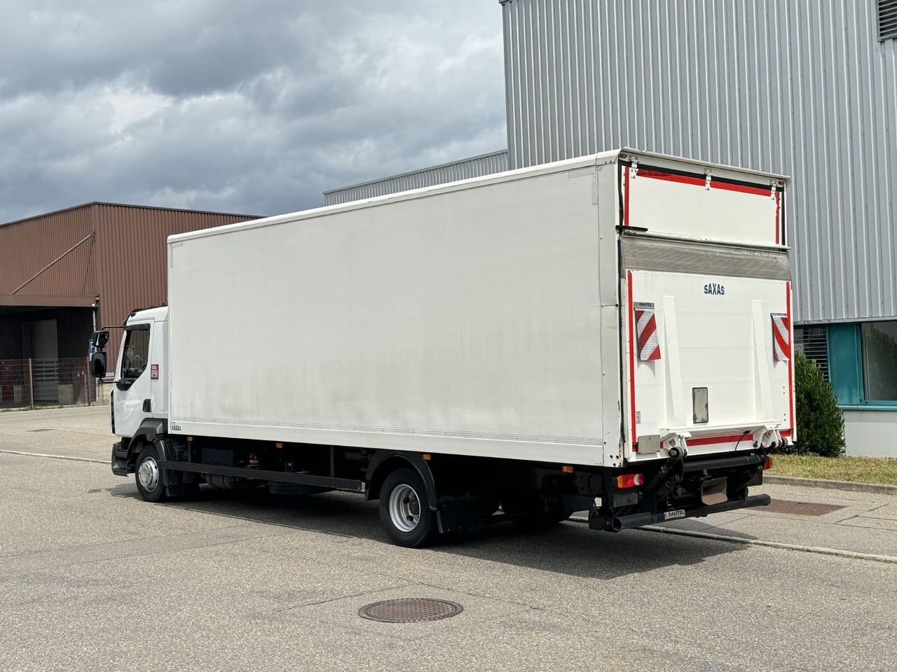 Renault D12-240 Koffer 7,3m AHK L-Haus Klima Luft - Камион фургон: снимка 5 Renault D12-240 Koffer 7,3m AHK L-Haus Klima Luft - Камион фургон: снимка 5