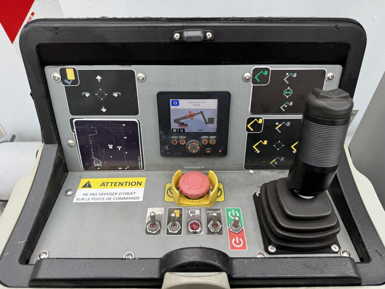 Автовишка Renault MASTER Versalift VDTL 135 C, 14m 230kg Abstützun: снимка 17 Автовишка Renault MASTER Versalift VDTL 135 C, 14m 230kg Abstützun: снимка 17