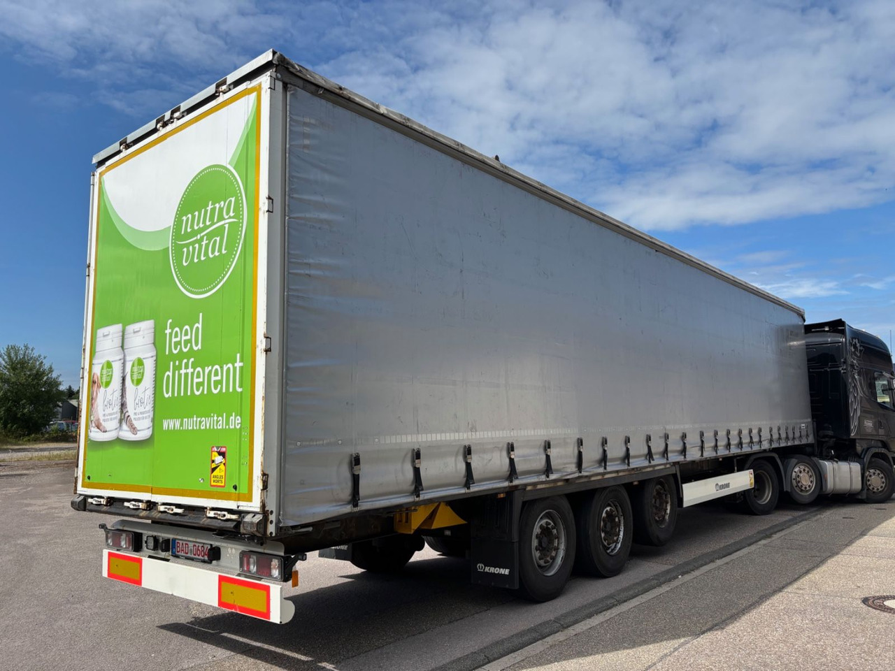Krone SD, Edscha, Liftachse, TÜV 05/26 - Брезентово полуремарке: снимка 5 Krone SD, Edscha, Liftachse, TÜV 05/26 - Брезентово полуремарке: снимка 5