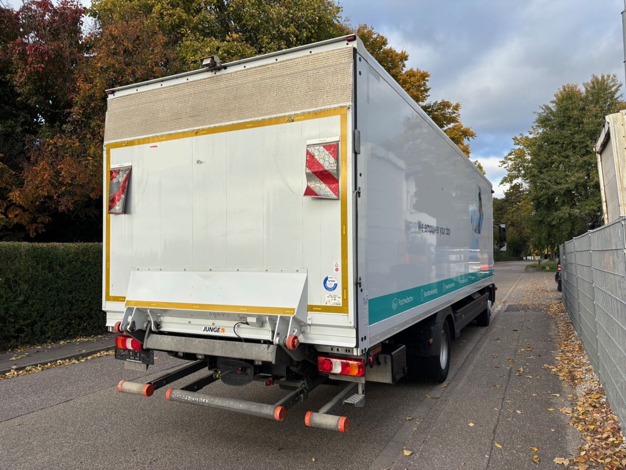 Mercedes-Benz Atego III 1227L, Euro-6, 2xAHK, Klima, Abbiegeas - Камион фургон: снимка 4 Mercedes-Benz Atego III 1227L, Euro-6, 2xAHK, Klima, Abbiegeas - Камион фургон: снимка 4