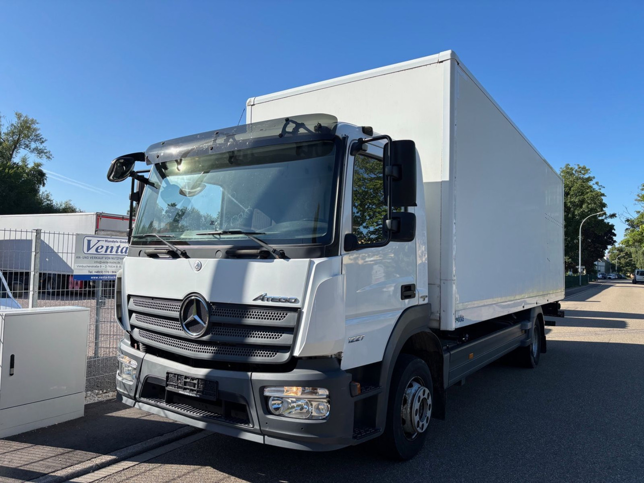 Mercedes-Benz Atego III 1227L, Euro-6, Klima, LBW - Камион фургон: снимка 1 Mercedes-Benz Atego III 1227L, Euro-6, Klima, LBW - Камион фургон: снимка 1