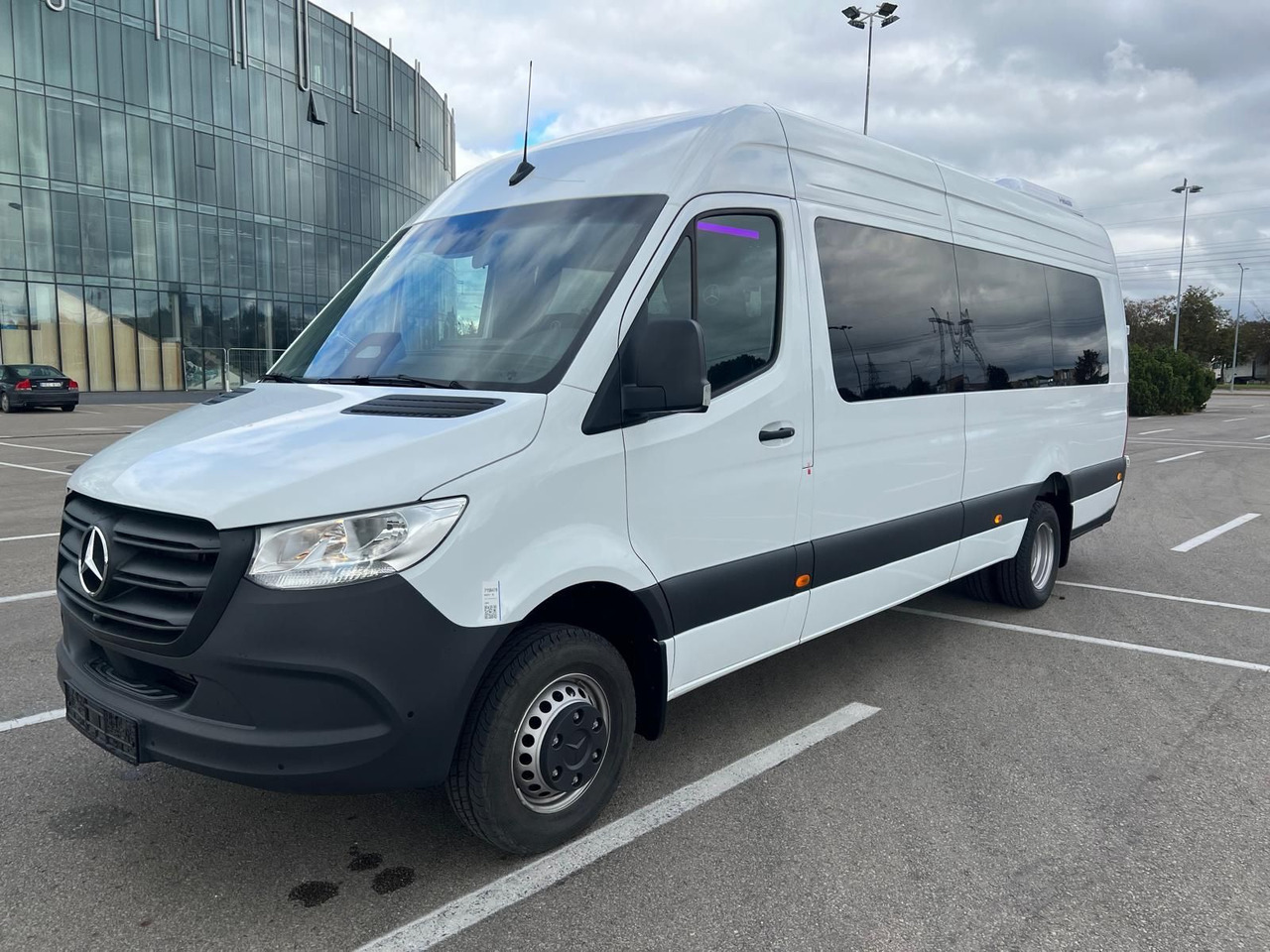 Mercedes-Benz Sprinter 517 Komfort XL, 21 SS - Микробус, Пътнически бус: снимка 2 Mercedes-Benz Sprinter 517 Komfort XL, 21 SS - Микробус, Пътнически бус: снимка 2