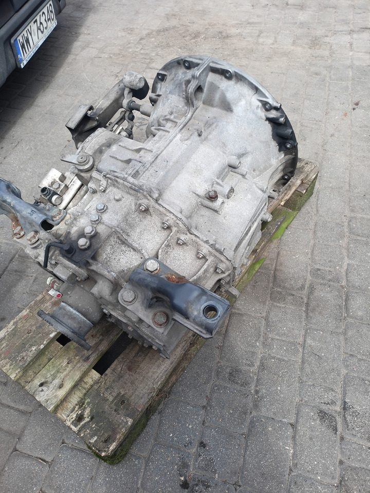 G90-6 Manual Atego 1224 - Скоростна кутия: снимка 3 G90-6 Manual Atego 1224 - Скоростна кутия: снимка 3