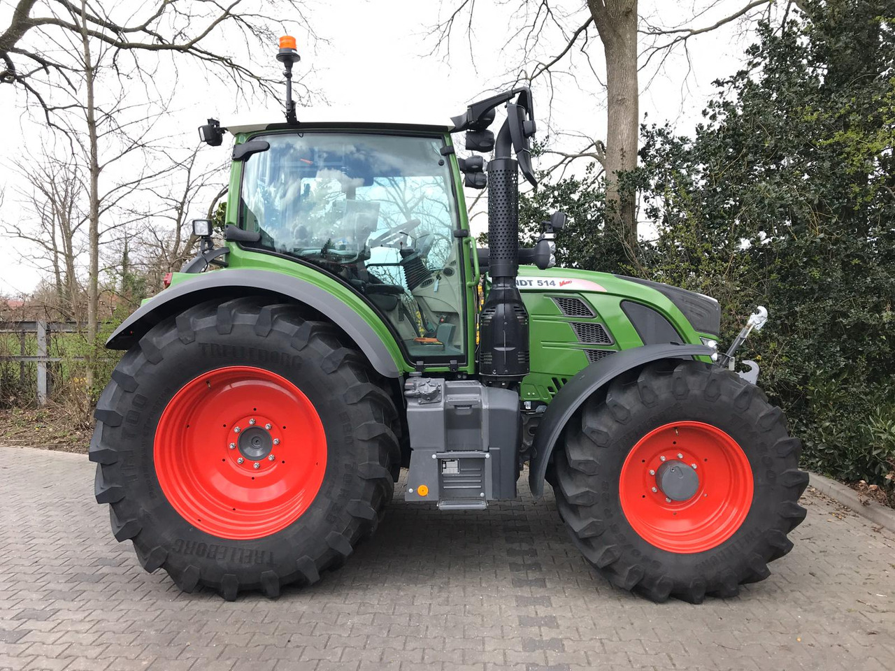 FENDT 514 Vario S4 ProfiPlus - Трактор: снимка 2 FENDT 514 Vario S4 ProfiPlus - Трактор: снимка 2