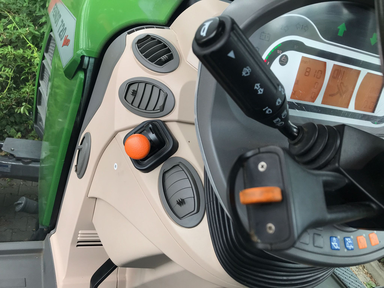 Трактор FENDT 720 Vario S4 PowerPlus: снимка 25 Трактор FENDT 720 Vario S4 PowerPlus: снимка 25