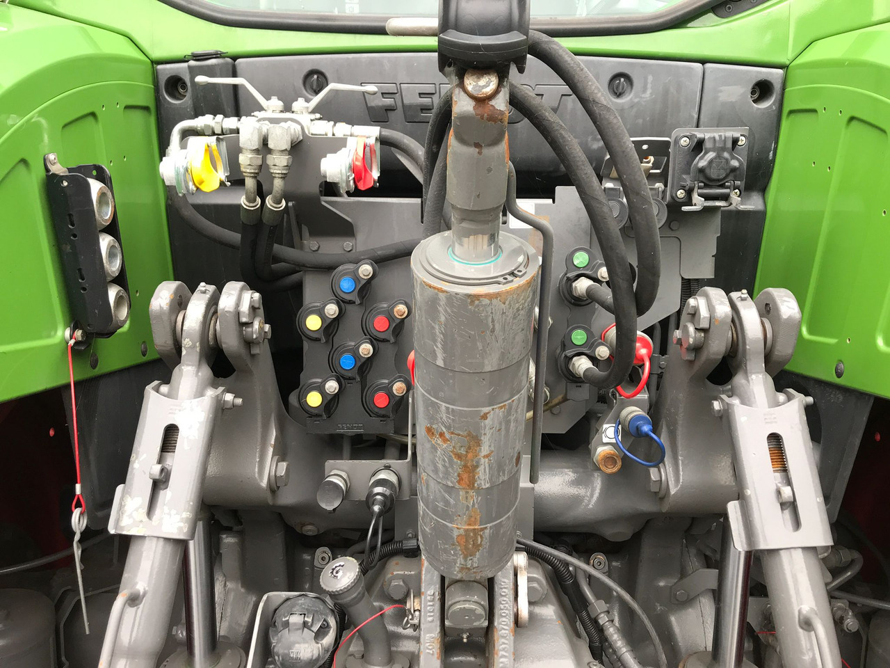 Трактор FENDT 720 Vario S4 PowerPlus: снимка 14 Трактор FENDT 720 Vario S4 PowerPlus: снимка 14