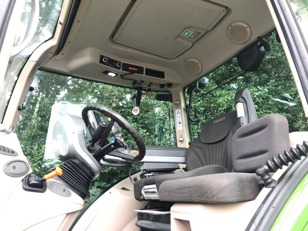 Трактор FENDT 720 Vario S4 PowerPlus: снимка 20 Трактор FENDT 720 Vario S4 PowerPlus: снимка 20