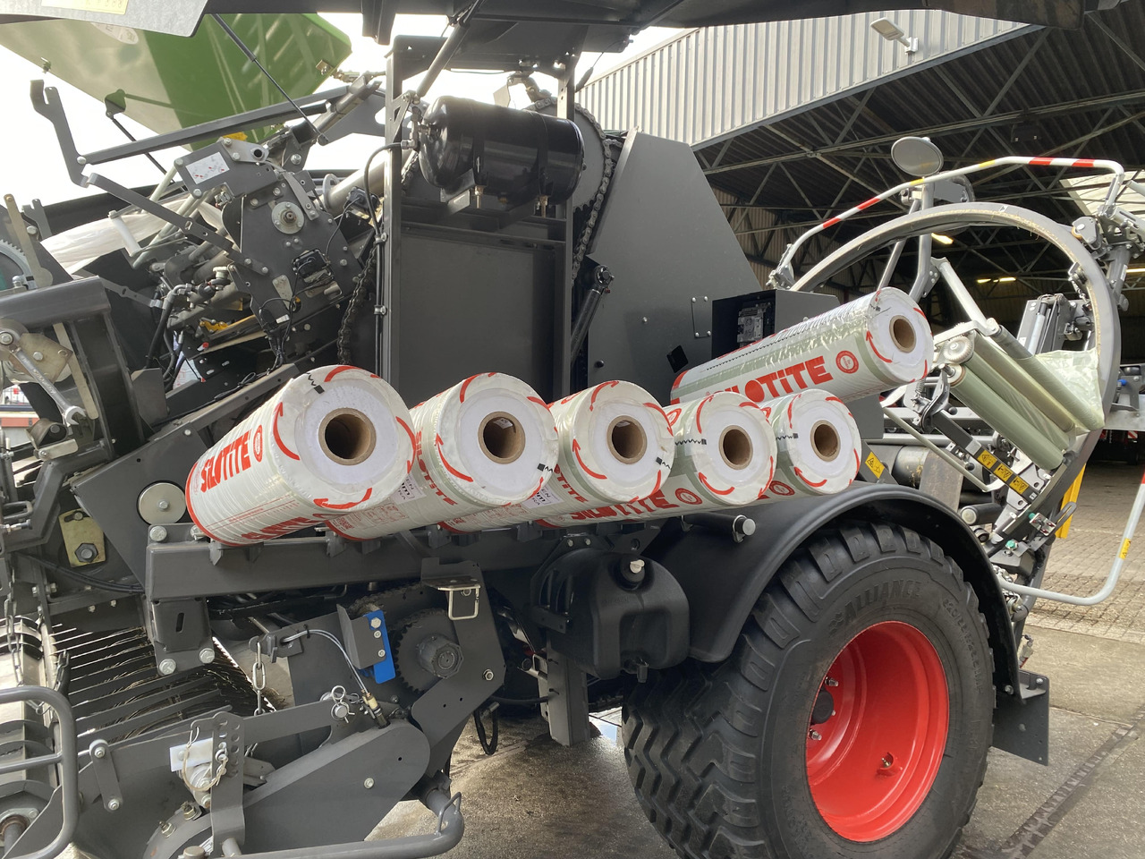 Fendt Rotana 130F Combi - Машина за фолиране: снимка 5 Fendt Rotana 130F Combi - Машина за фолиране: снимка 5