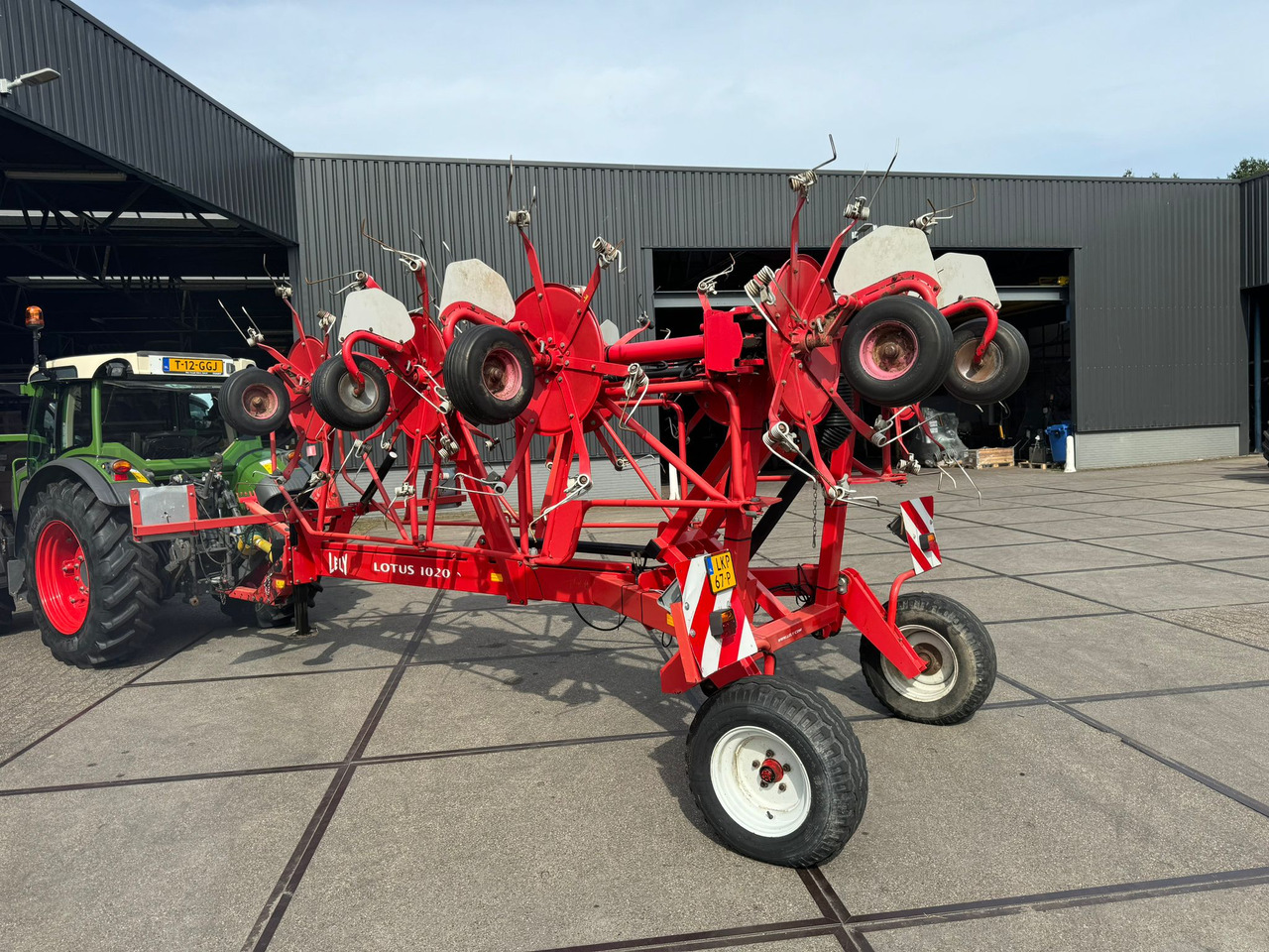 LELY Lotus 1020S - Брана: снимка 1 LELY Lotus 1020S - Брана: снимка 1