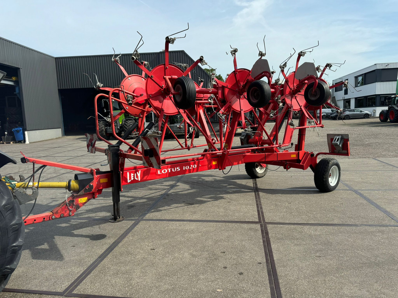 Lely Lotus 1020S - Гребло/ Сенообръщачка: снимка 2 Lely Lotus 1020S - Гребло/ Сенообръщачка: снимка 2