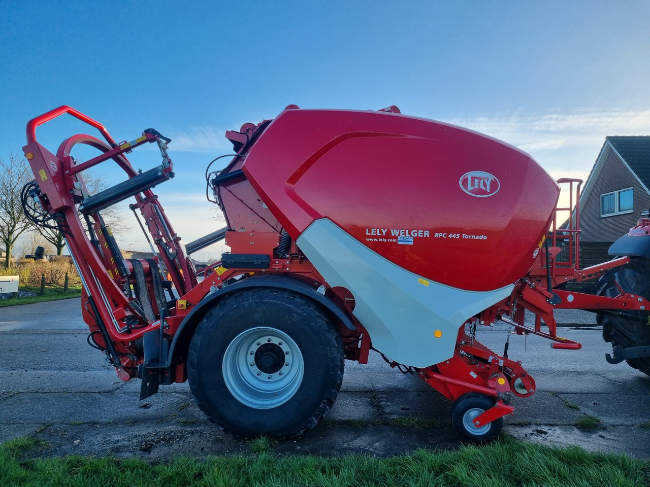 Lely Welger RPC 160V - Машина за фолиране: снимка 1 Lely Welger RPC 160V - Машина за фолиране: снимка 1