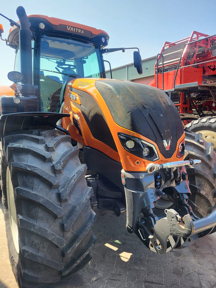 VALTRA S394 - Трактор: снимка 2 VALTRA S394 - Трактор: снимка 2