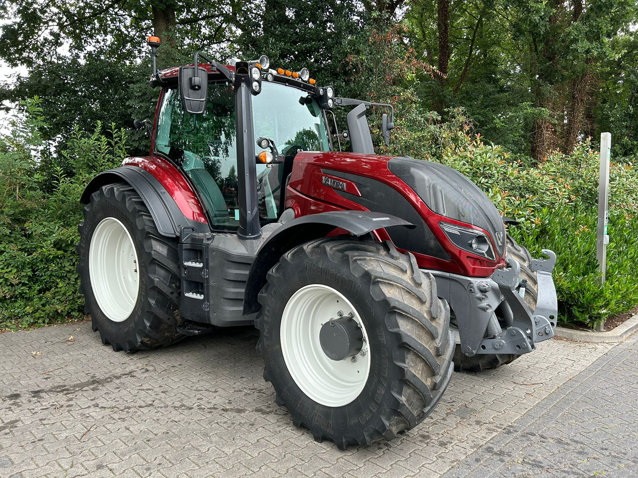 Valtra T214 Direct - Трактор: снимка 5 Valtra T214 Direct - Трактор: снимка 5