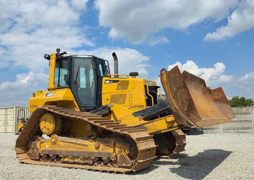 Caterpillar Caterpillar D6N LGP, 2017 ROK, PODWOZIE 80% DOBRE - Булдозер: снимка 1 Caterpillar Caterpillar D6N LGP, 2017 ROK, PODWOZIE 80% DOBRE - Булдозер: снимка 1